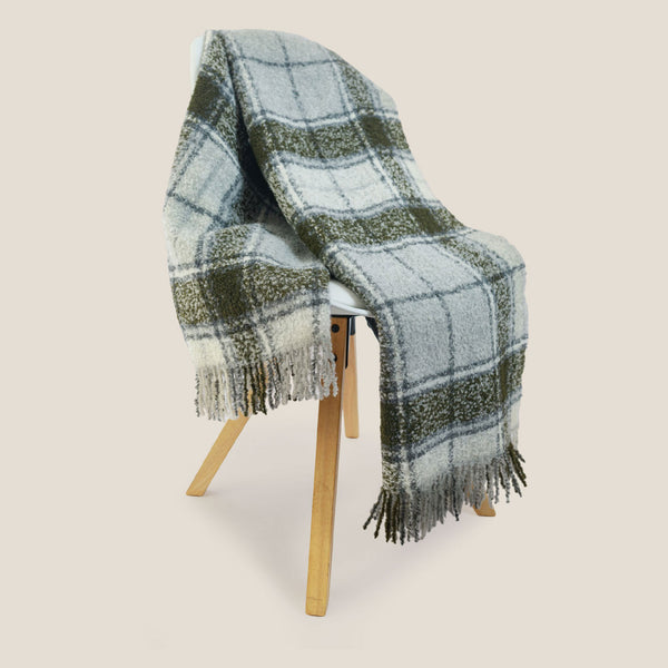 Lima Luxury Boucle blanket chequered